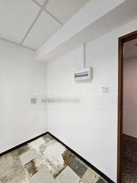 Office for Sale in  Hong Leong Building - Image 2